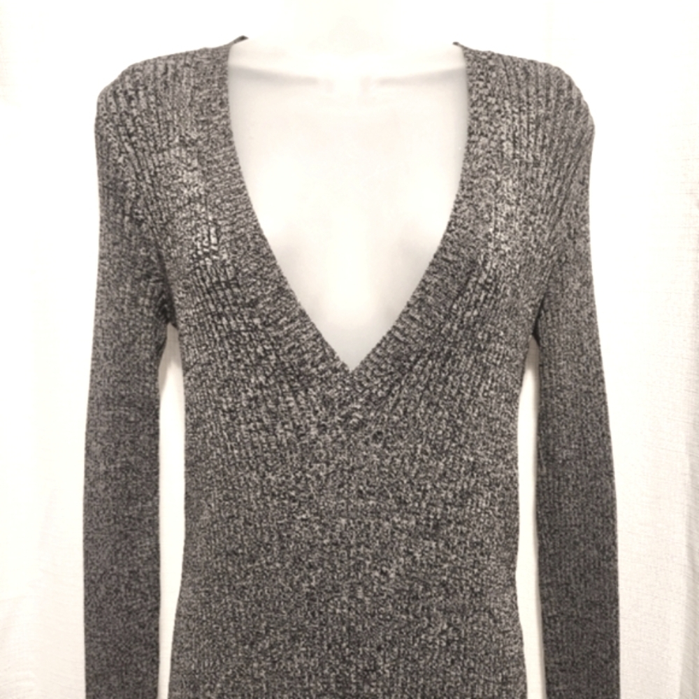 Intermix Mckenna Dark Gray Marled Long Sleeve V Neck Knit Mini Dress Size S - Picture 2 of 8